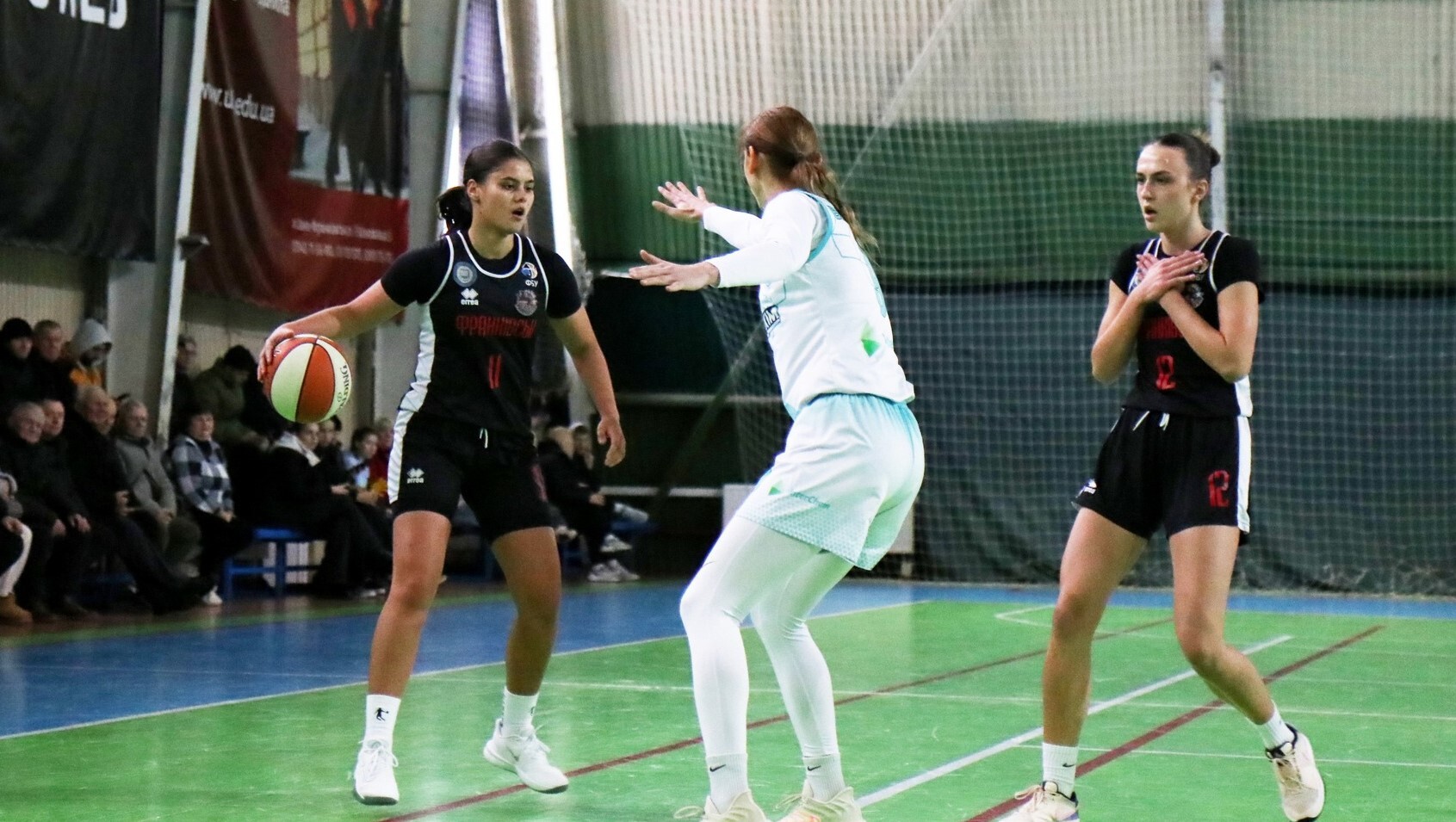 Франківськ-Прикарпаття виграв у ІнтерХіма домашній матч плейоф Суперліги